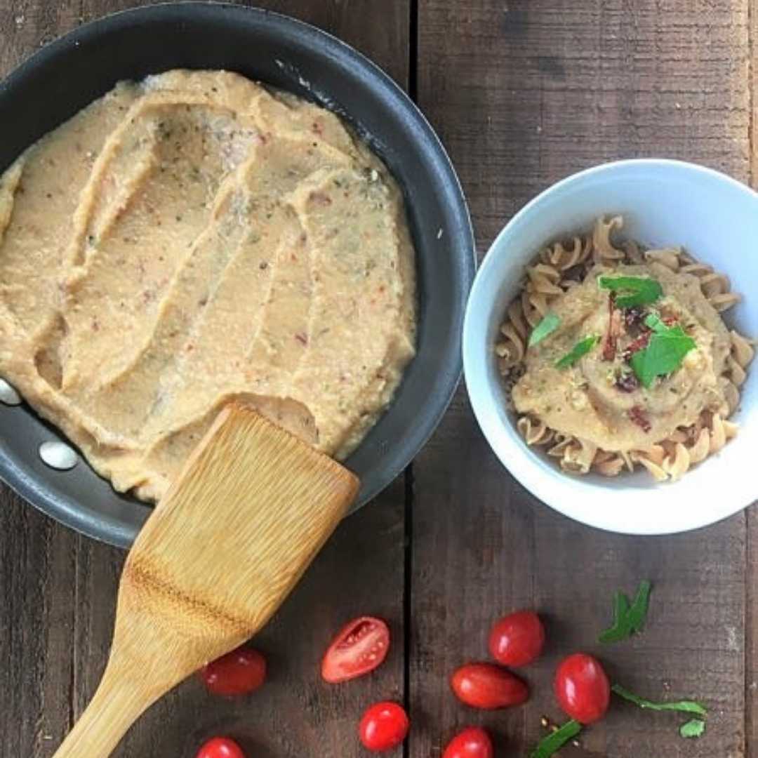 Recette fusilli en sauce crémeuse légère avec des tomates séchées et du basilic. Recette de pâtes végétarienne et minceur de la Clinique Maigrir en Santé.